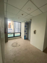 Load image into Gallery viewer, Office Space for Rent in Salcedo One Center Makati
