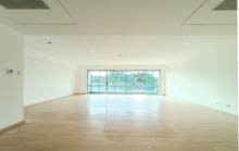 Load image into Gallery viewer, Spacious 3 Bedroom for Rent in Regent Parkway BGC near High Street, Manila Golf &amp; St. Lukes BGC
