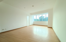 Load image into Gallery viewer, Spacious 3 Bedroom for Rent in Regent Parkway BGC near High Street, Manila Golf &amp; St. Lukes BGC
