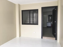 Load image into Gallery viewer, 3 bedroom townhouse for sale in Santa Ana Manila 
